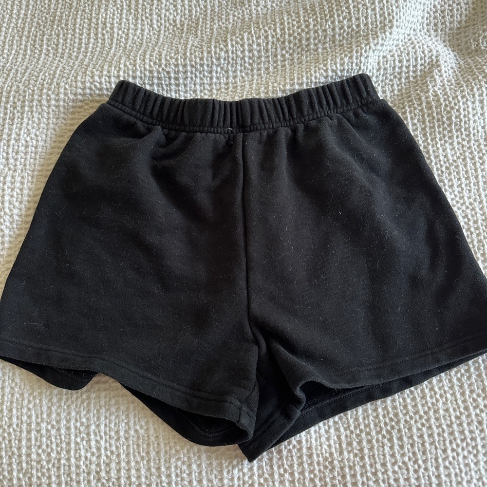 Aritzia TNA Black Women's Shorts